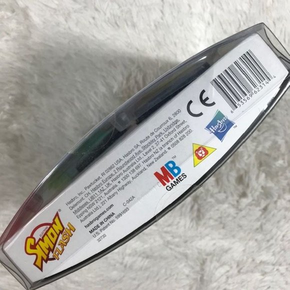 Simon Flash Electronic Game - Picture 16 of 16